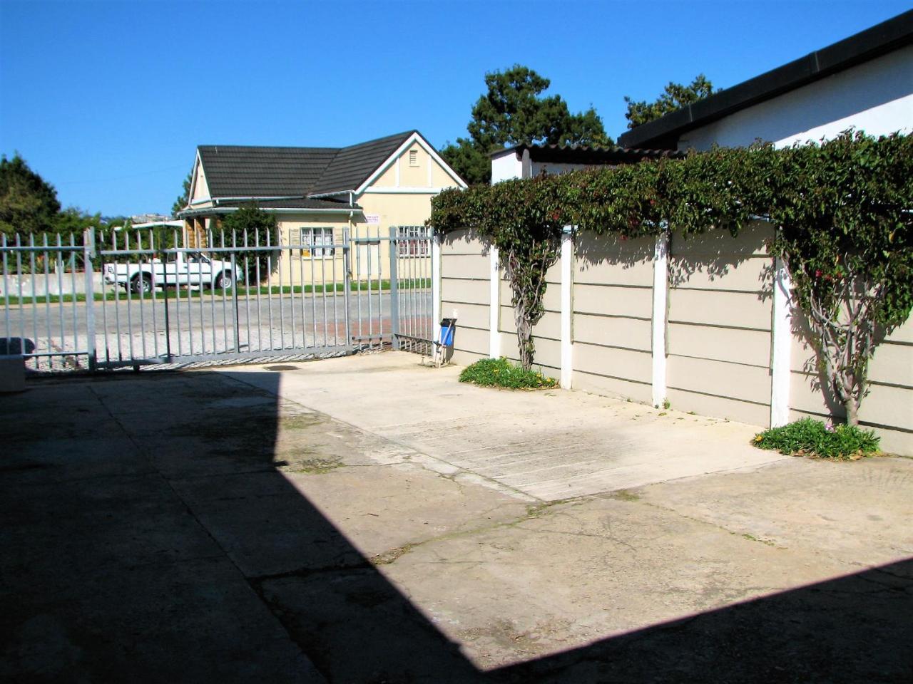 Jembjo'S Knysna Lodge & Backpackers Exterior photo
