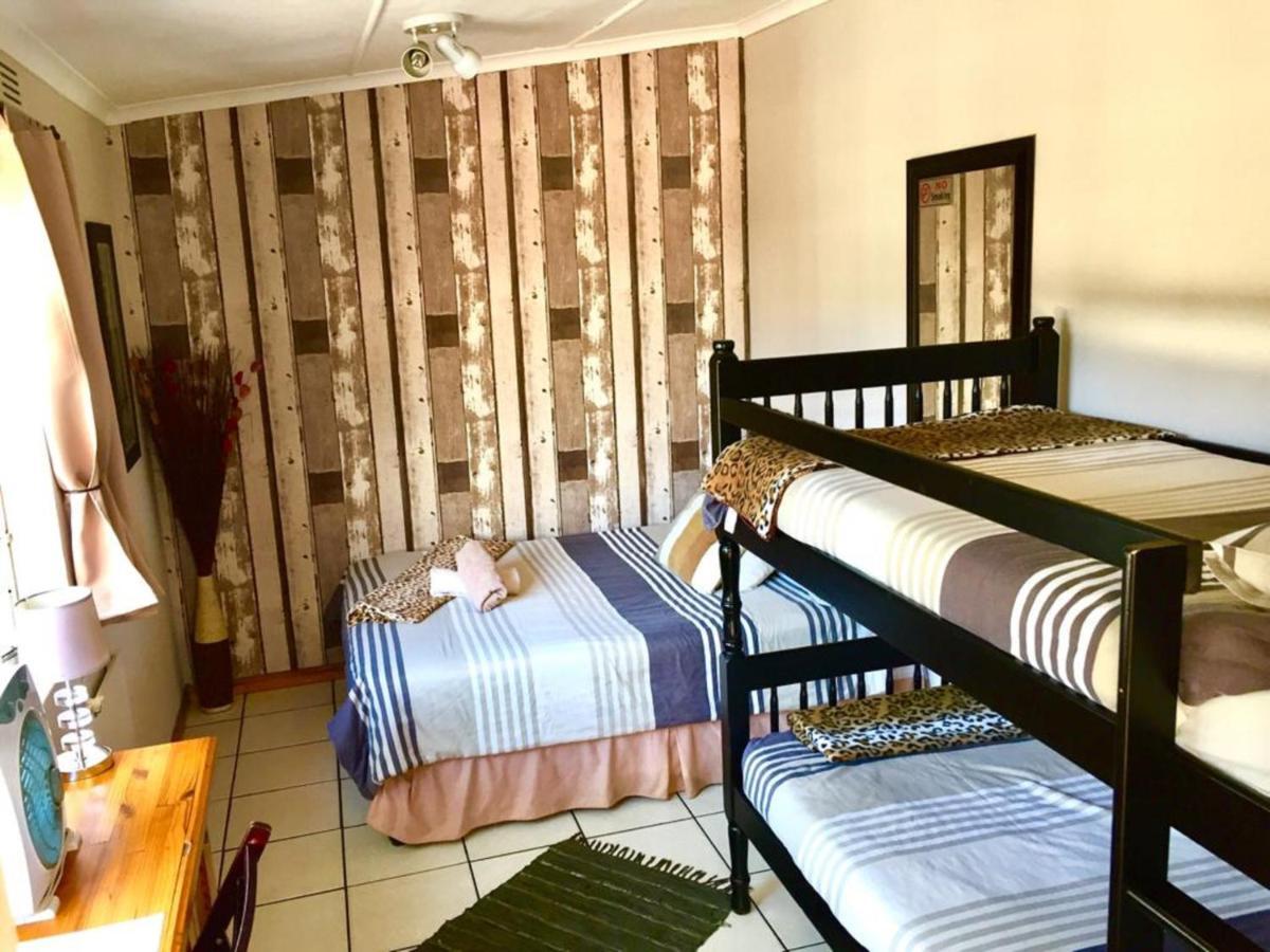 Jembjo'S Knysna Lodge & Backpackers Exterior photo